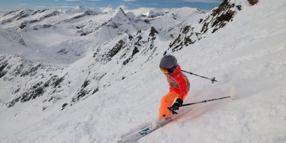 Sezóna v Alpách odstartována! Se #skimokids na Mölltálském ledovci