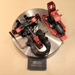 ATK Raider 12 - hmotnost jednoho vázání bez šroubků