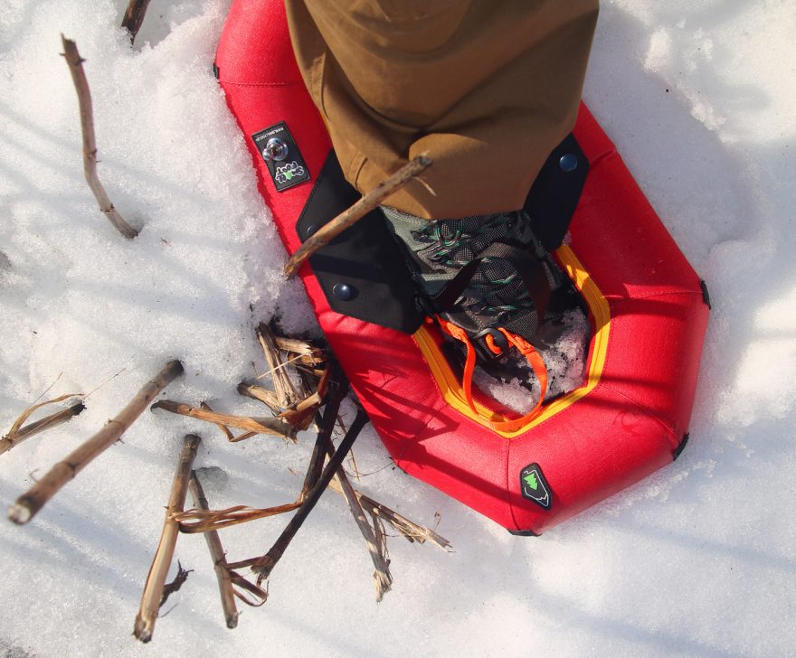 Běžná vegetace nafukovacím sněžnicím neublíží, pouze ostré trny jsou pro ně určitým nebezpečím. Redakce Světa outdooru