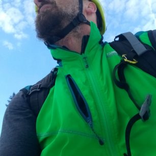 Elastická a lehká - to je vesta Direct Alpine Spike. Vojtěch Dvořák
