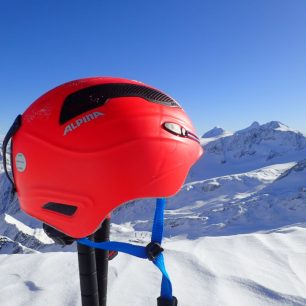 Helma Alpina SNOWTOUR během testování na skialpech.
