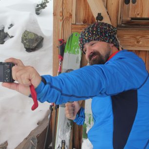 Strečový panel a ploché švy u bundy Vaude Bormio Jkt. Redakce Světa outdooru