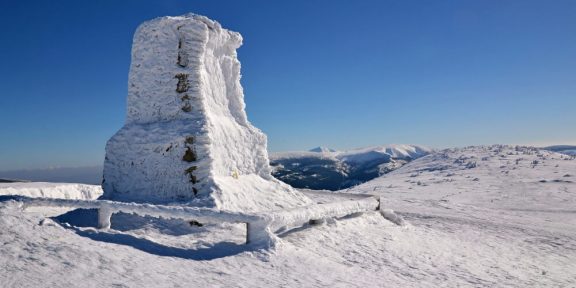 Vrbatovo návrší (1412 m) – na skialpech za výhledy na jeden z krkonošských hřebenů