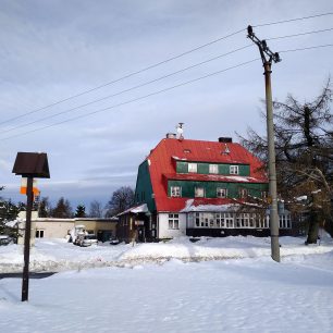 Konečná stanice chata Vitiška, vystupovat z tuleních pásů