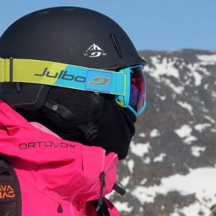 Julbo Airflux tvoří s helmou Julbo Freetourer výbornou kombinaci. Jan Pala