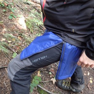 Pro opravdu dlouhý krok nebo ventilaci je možno rezepnout hlavní zip sukně Vaude Women´s Sesvenna Skirt. Redakce Světa outdooru