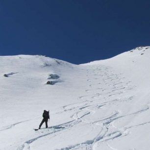 Na splitboardu z Vihrenu ke stejnojmenné chatě