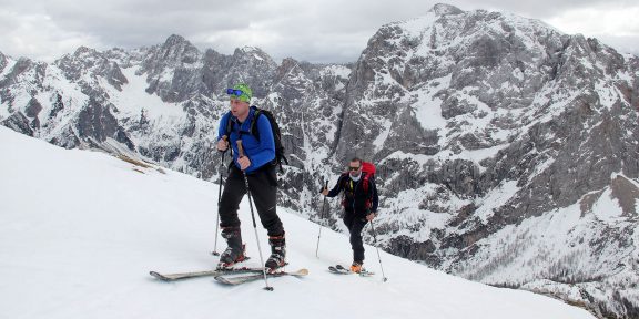 Nad Šitom glava (2080 m) – vyhlídkový skialpový výlet nad sedlem Vršič v Julských Alpách