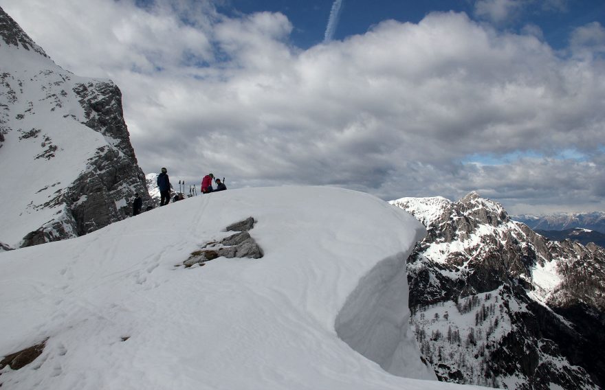 Výhled z vrcholu Nad Šitom glava, Julské Alpy