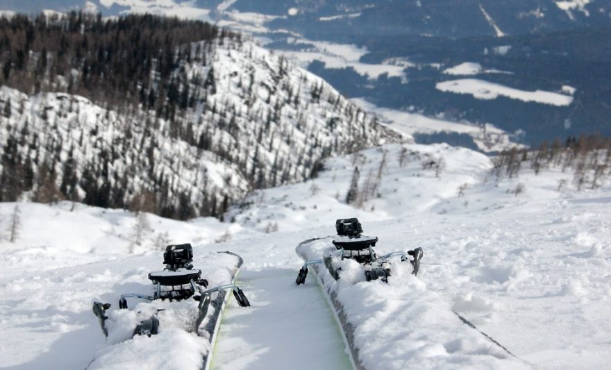 Čelní pohled na Marker Alpinist v Totes Gebirge