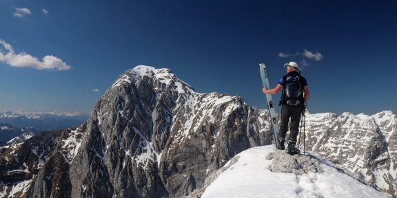 Nad Kotovo sedlo (2138 m) do 2350 m – velkolepá skialpinistická túra pod severními srázy Jalovce