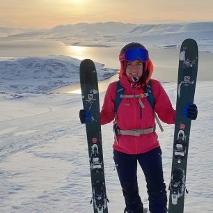 Slunečná únorová lyžovačka nad Grenivíkem
