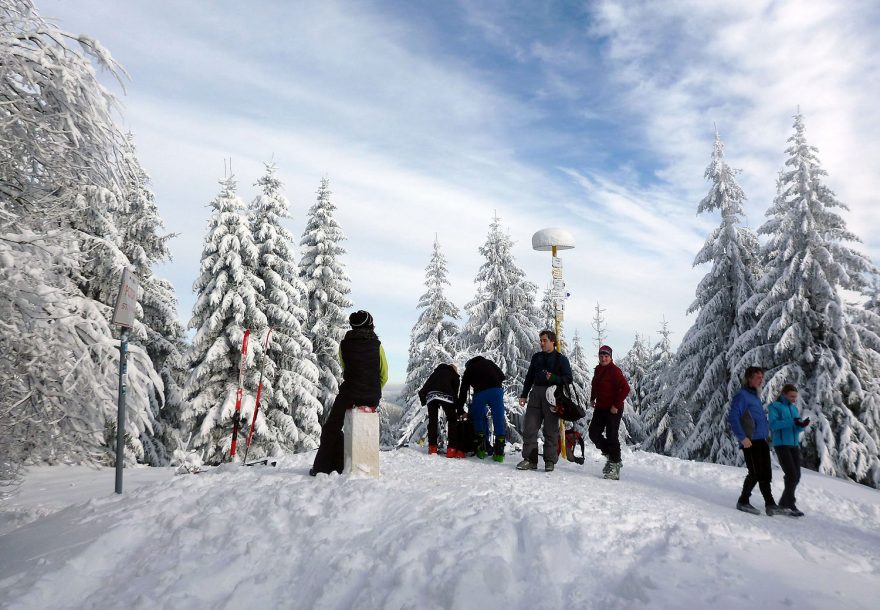 Frekventovaný vrchol a rozhledy žádné