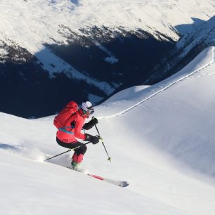 Když se práší od lyží cestou ze Strela passu