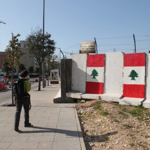 Na ulicích libanonského Bejrútu s lavinovým batohem Snowpule-Mammut