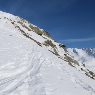 Strmější úsek po hřebenu na vrchol 2740 metrů