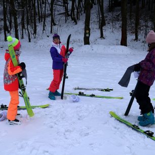 Začátek výstupu se skialpinistickém areálu Skialp nad Hrobem
