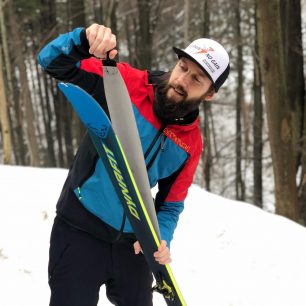 K lyžákům Radical Pro jsou připraveny i lyže Radical se stejnojmenným vázáním.