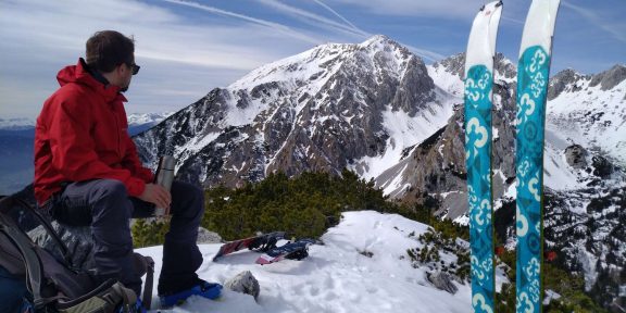 Srednji vrh (1797 m) – skialpová túra na vyhlídkový vrchol v Karavankách