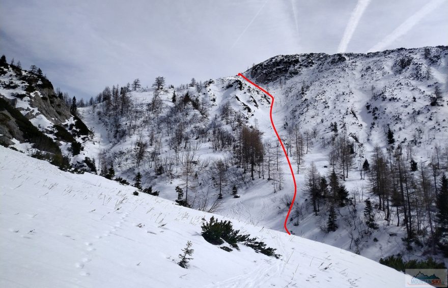 Jeden z možných sjezdů ze Srednjeho vrhu do doliny pod Stol