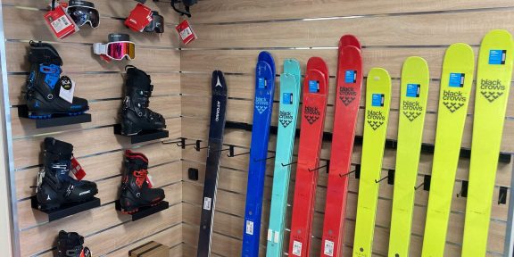 Nová prodejna PROTREK v Praze Uhříněvsi nabízí skialpové i další outdoorové vybavení