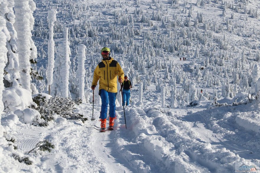 Na krkonošském hřebenu v nedělním dopoledni