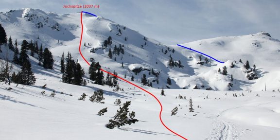 Jochspitze (2037 m) – základní skialpový výstup v oblasti Planneralmu