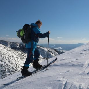 Výstup na splitboardu s nastavitelnými holemi G3 PIVOT.