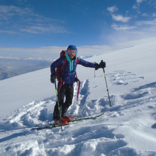Při výstupu na skialpech v sedmi tisících metrech nad mořem