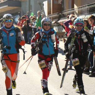 Závěrečný úsek závodu Patrouille de Glaciers