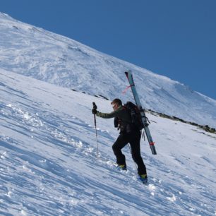 Ředitel memoriálu také šel na mačkách