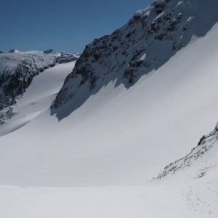 Ani jedna stopa - tento ledovec čeká na nás