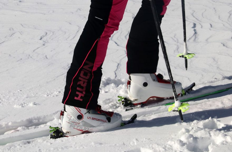 Nohavice jsou dostatečně široké pro různé skialpinistické skelety – Northfinder Javorinka