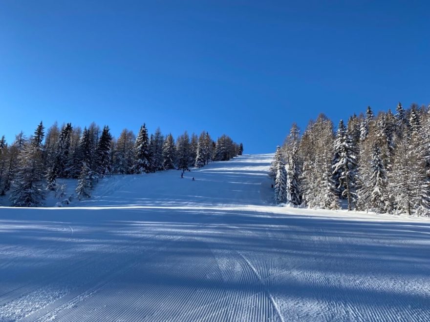 Areál nabízí lyžování pro začátečníky i zkušené lyžaře.