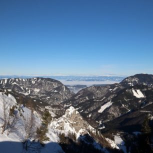 Výhled z vrcholu do Rakouska
