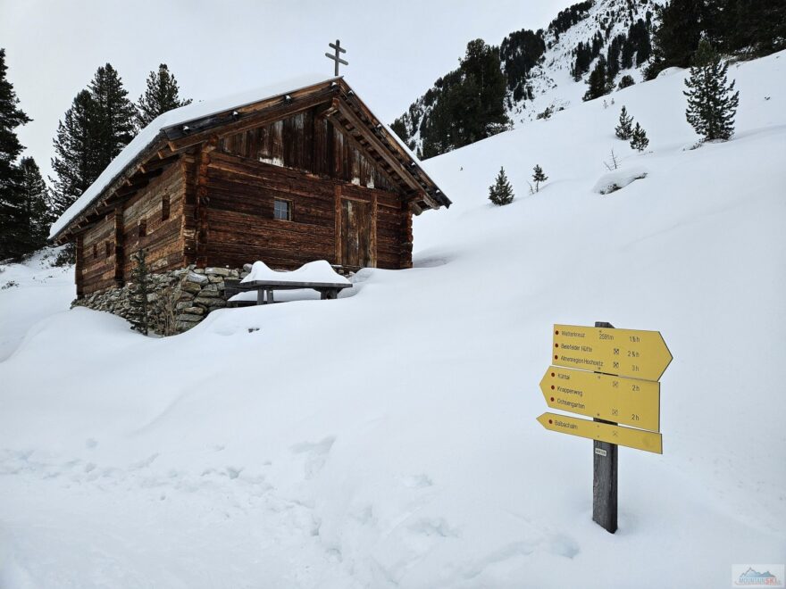 Knappenhaus s rozcestníkem