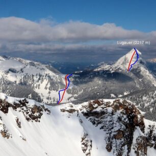 Modře značený výstup a červeně značený sjezd přes sedlo Hüpflinger Hals (1704 m) na Lugauer
