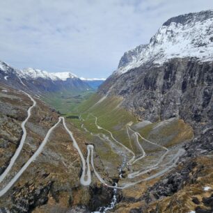 Po předchozích sesuvech půdy je ikonická silnice z Åndalsnes na výhledem na Trollstigen prozatím uzavřena
