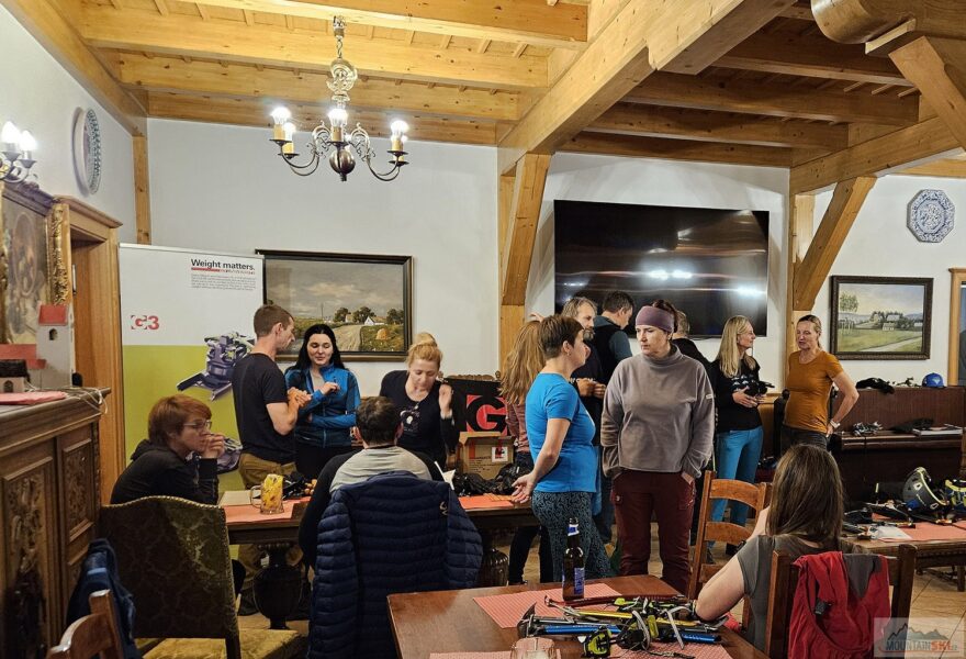 Diskuze nad cepíny a dalším vybavením