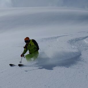 Svahy nad Icefall lodge jsou vyhlášené prašanem