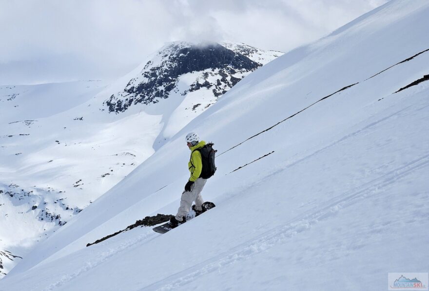 Pokud výlet nevede přes typické prérie, užijí si i splitboardisti