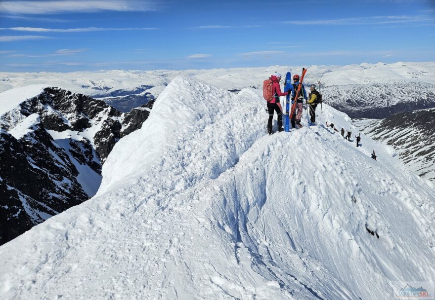 Na vrcholu Store Ringstind (2124 m)