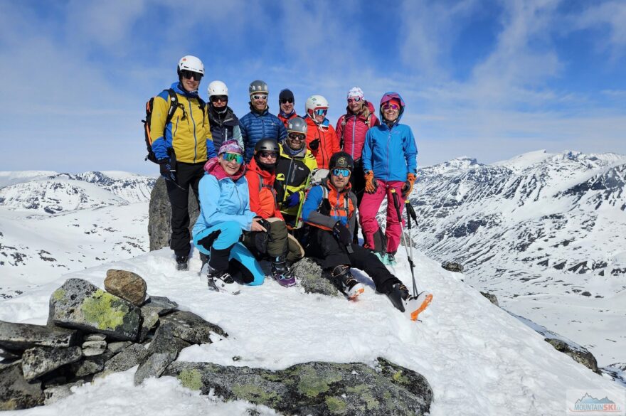 Na vrcholu Fortopp Stetinden (1953 m), na hlavní Stetinden jsme nešli