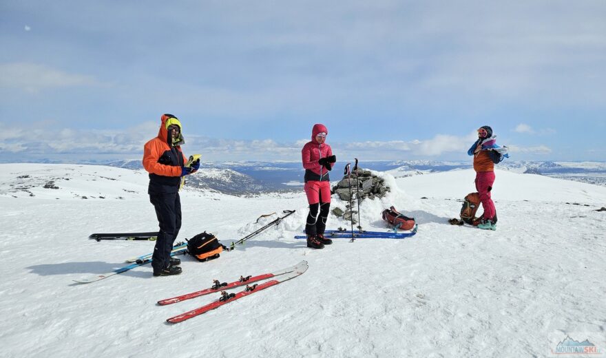 Na vrcholu Heimdalshøe (1843 m)