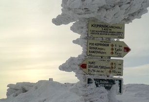 Jeseníky pěšky, sněžnice i běžky, aneb útěk před LH 24 za sněhem