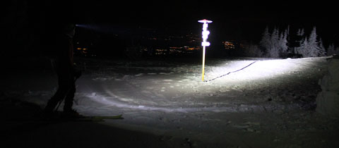 Použití čelovky Led Lenser XEO 19R v zimě a zvláště na skialpech