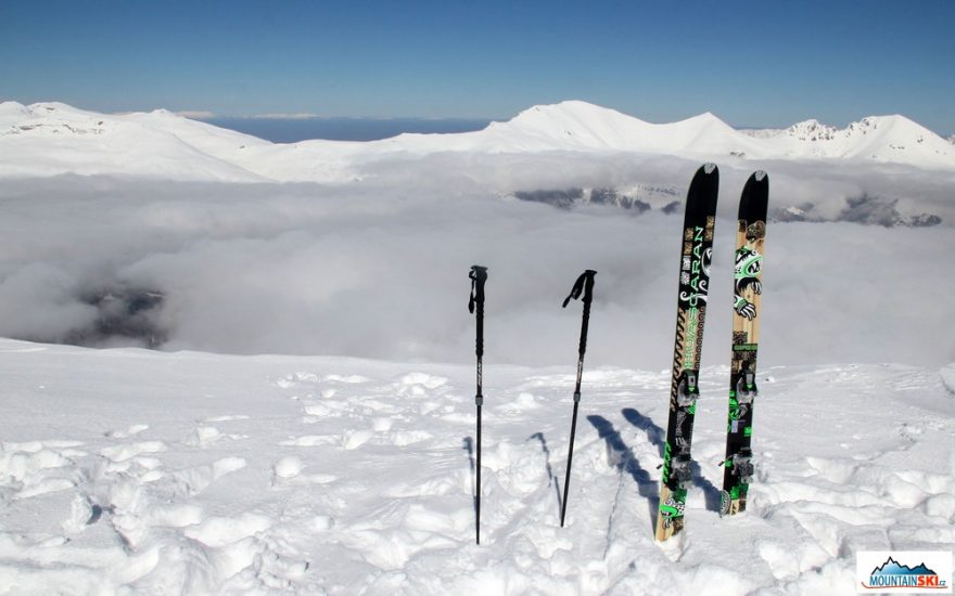 Na hřebenu makedonských hor s lyžemi Dynafit Huascaran a novým freeride vázáním Dynafit BEAST