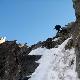 Markéta S. – Zdeněk táhne špagát do sedla pod Mont Vélan