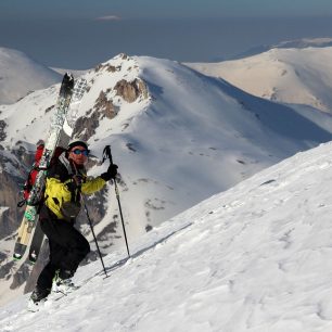 Opětovný výstup na 2704 metrů vysoký vrchol Bakardan