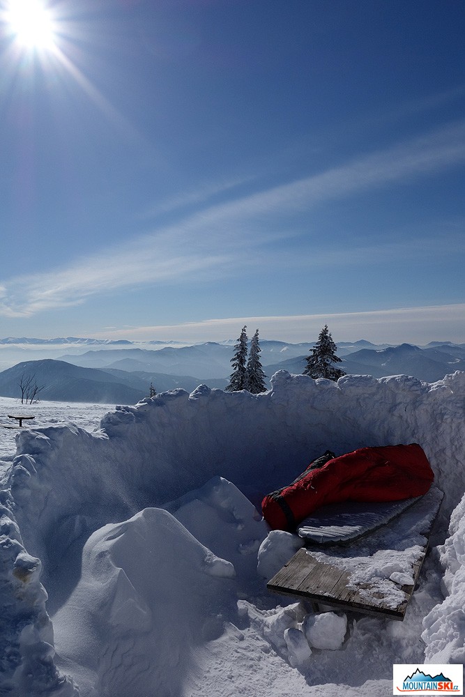 Postell před Chatou pod Chlebom – vyzkoušení spacáku Sir Joseph, když je hodně pod nulou 